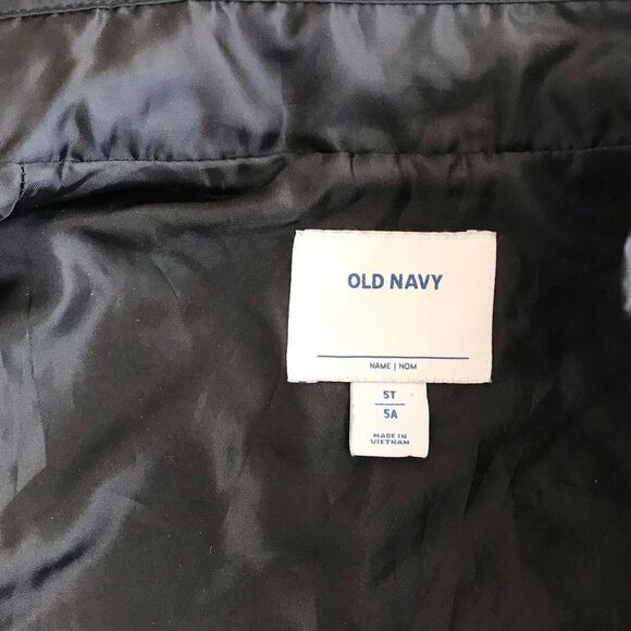 Old Navy black quilt stitched light vest  EUC 5T - Picture 4 of 5